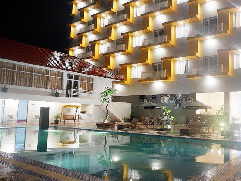 Vega Prime Hotel & Convention Sorong Eksteriør bilde