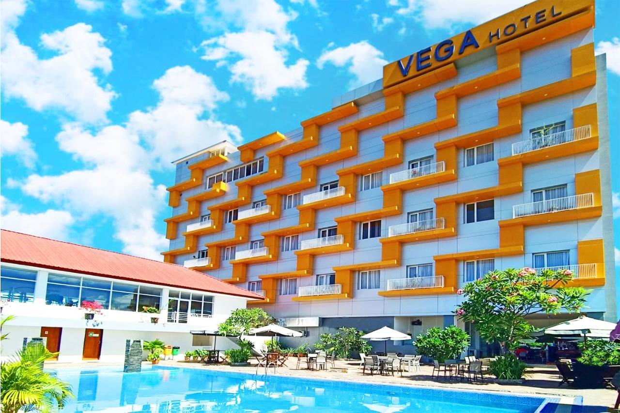 Vega Prime Hotel & Convention Sorong Eksteriør bilde