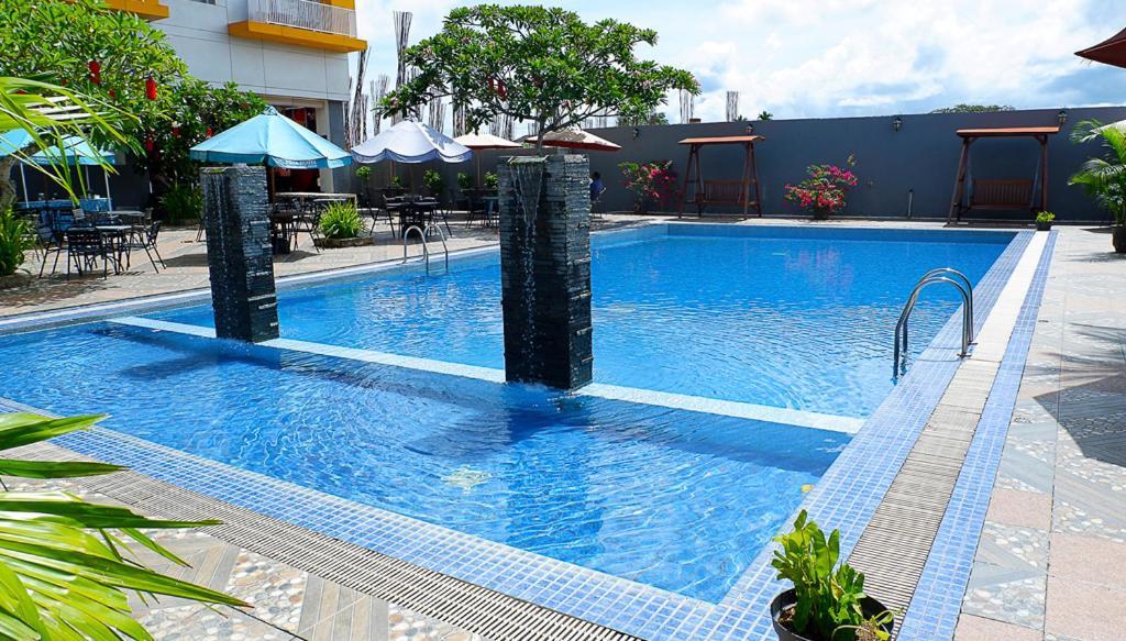 Vega Prime Hotel & Convention Sorong Eksteriør bilde