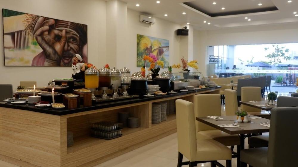Vega Prime Hotel & Convention Sorong Eksteriør bilde