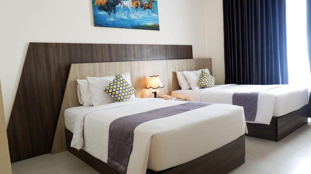 Vega Prime Hotel & Convention Sorong Eksteriør bilde