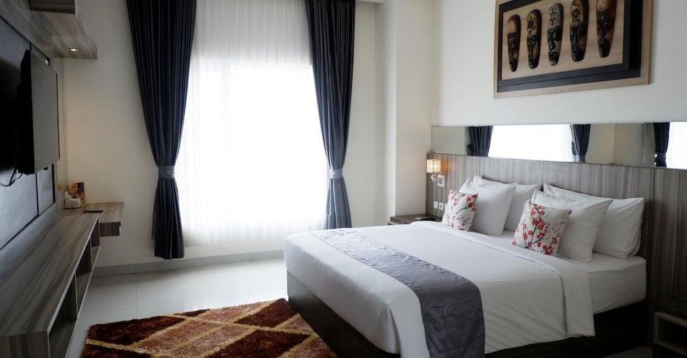 Vega Prime Hotel & Convention Sorong Eksteriør bilde