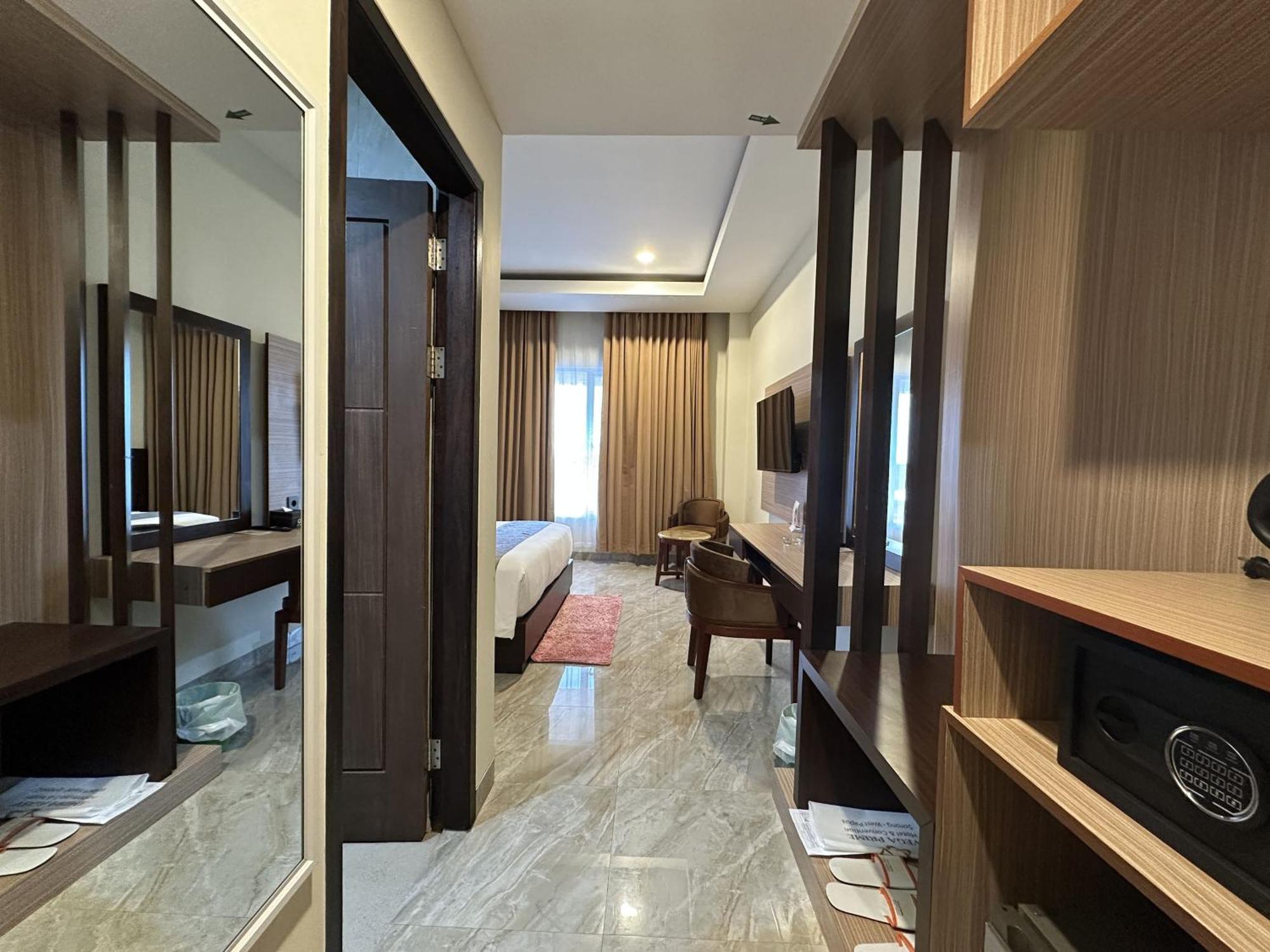 Vega Prime Hotel & Convention Sorong Eksteriør bilde