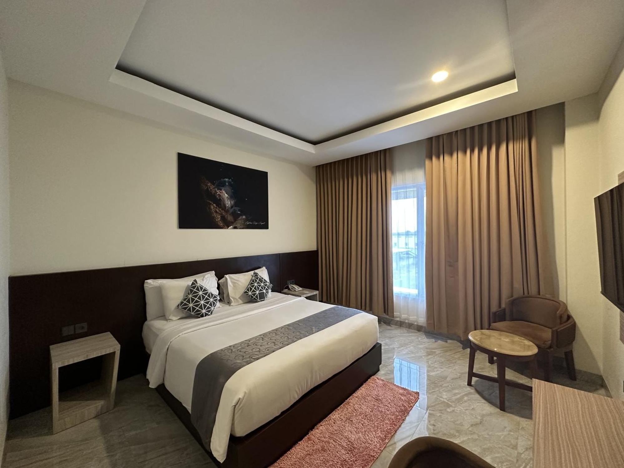 Vega Prime Hotel & Convention Sorong Eksteriør bilde
